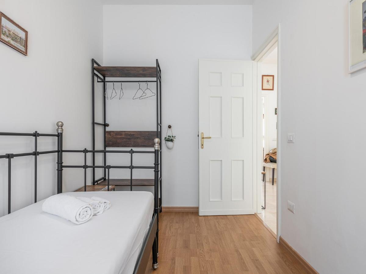 Apartment On Shopping Street Cagliari Extérieur photo